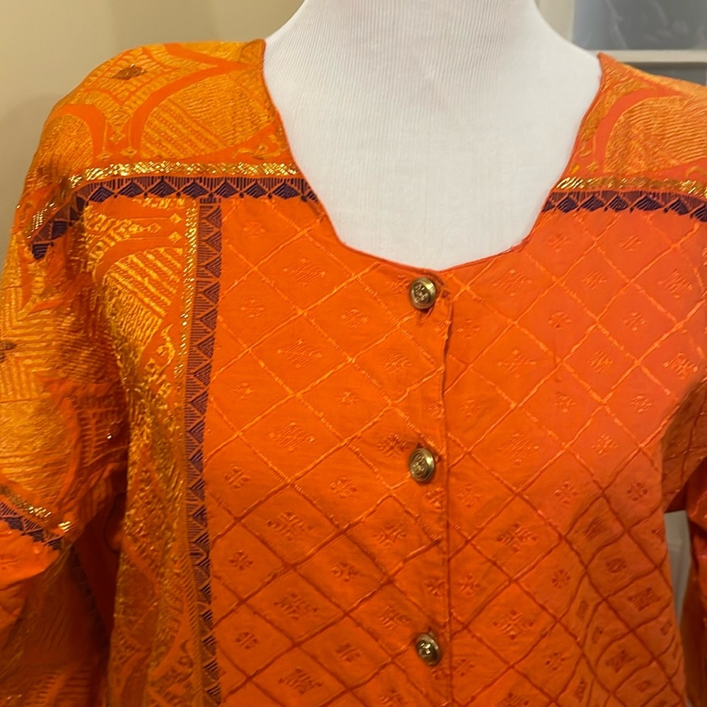 Sophisticated Women’s Skirt Suit.